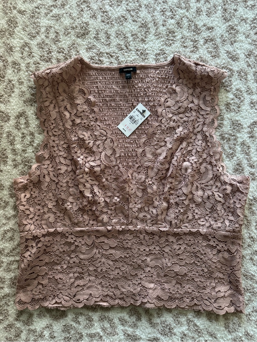 Express Lace Cropped Camisole in Mauve Pink